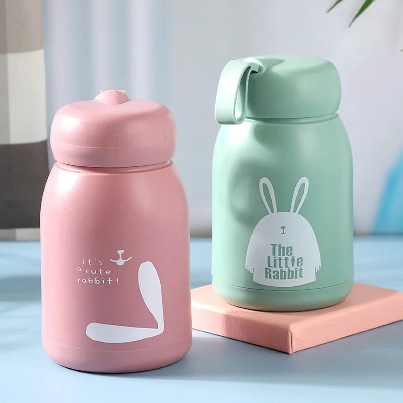High Quality Cute Glass Water Cup Portable Cup Silicone Cover Anti Drop and Anti Scald with a Lid