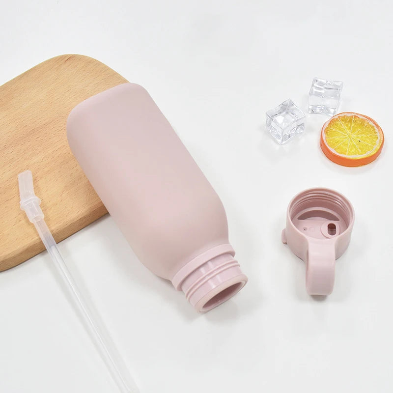 Eversoul Food Grade Non Toxic Drinkware Outdoor Kids Straw Cup Food Grade Silicone Creative Portable Sports Water Bottle